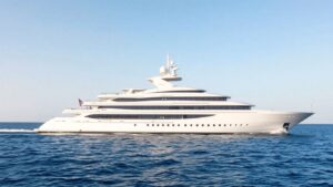 Arriva luxury yacht sailing on the ocean.