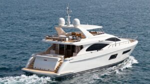 Motor Yacht Katina sailing on the ocean