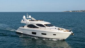 Arriva yacht on the water