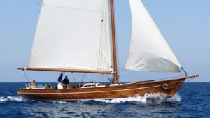 A guide to the Corinthian yacht club: History, culture, and membership